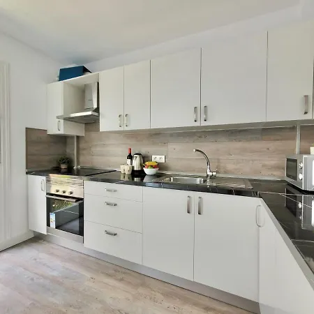 Americas Vinas * アロナ