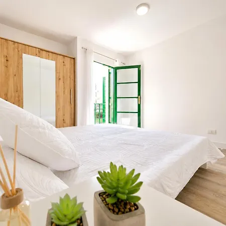 Vinas Playa Americas With Pool & Terrace Apartment *