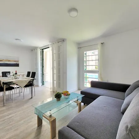 דירה Vinas Playa Americas With Pool & Terrace *