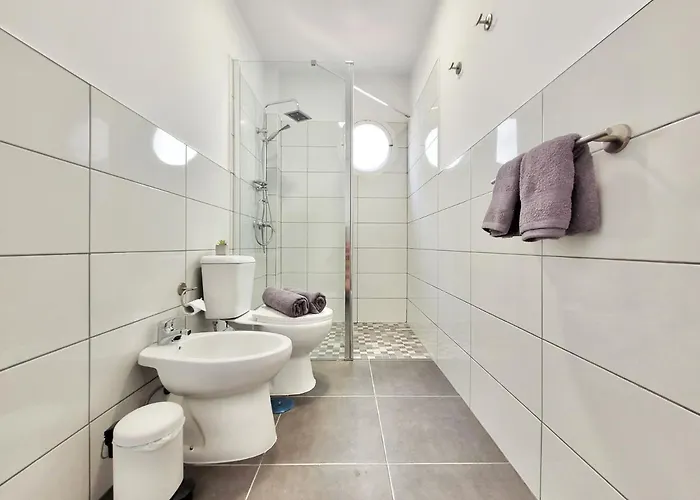 Americas Vinas * Arona